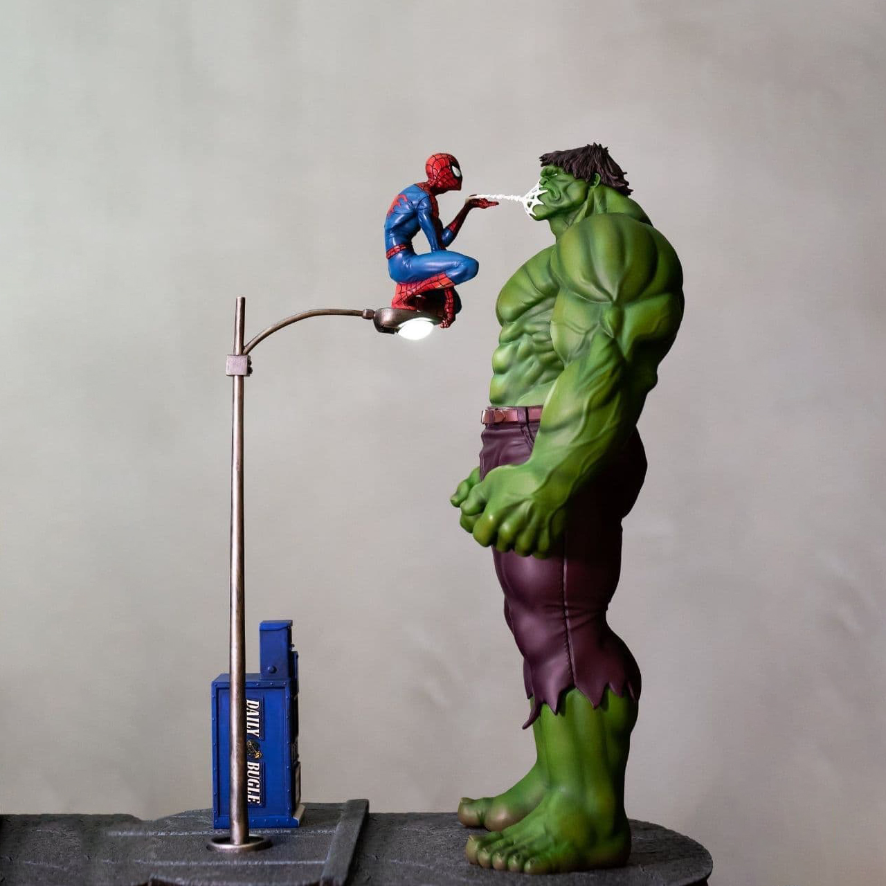 Spiderman vs Hulk (1).jpg